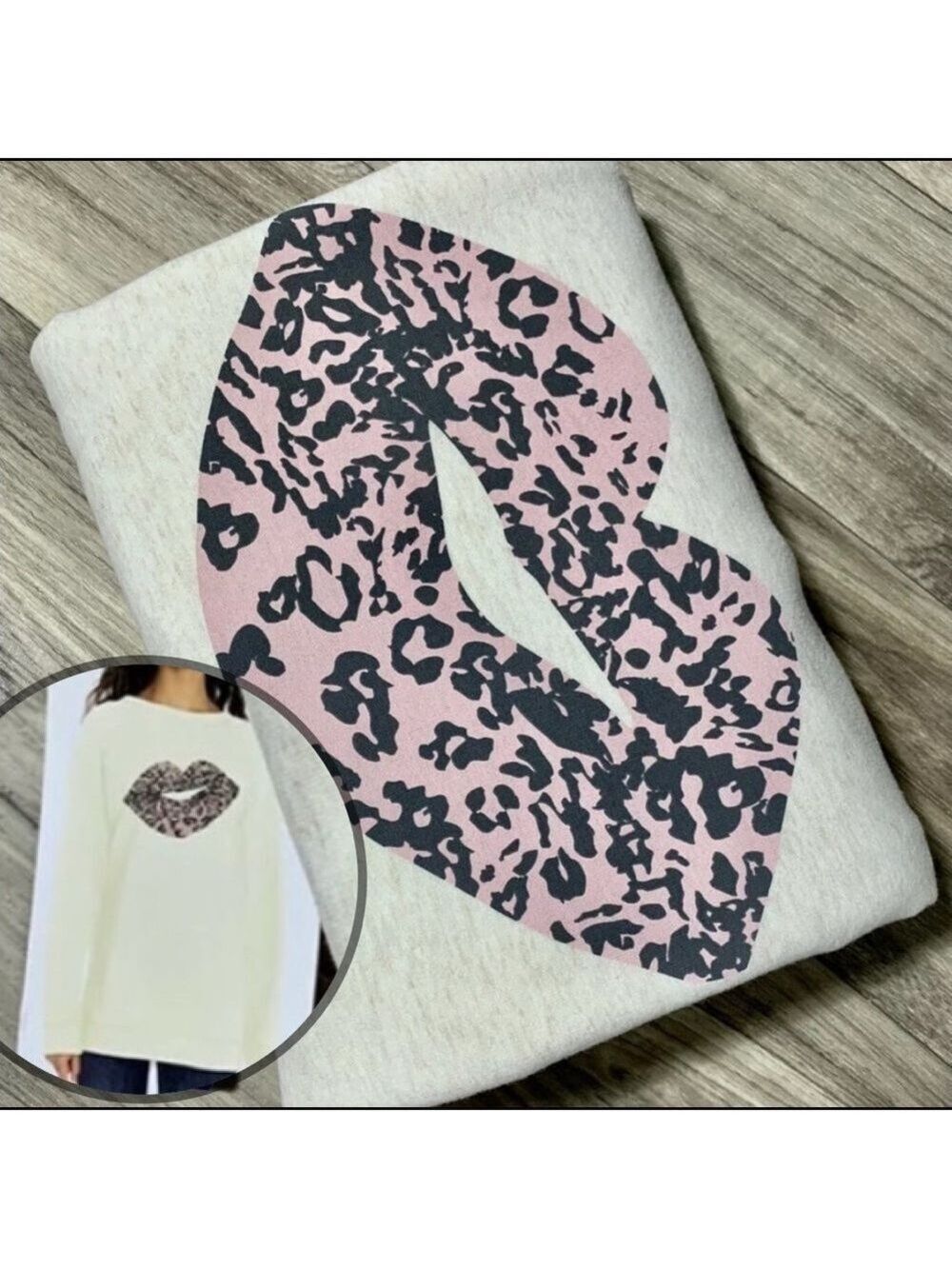 WILDFOX Leopard print kiss lips oversized statement sweatshirt size large